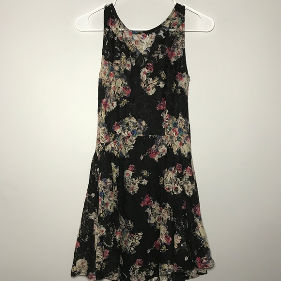 Fishbowl Dresses & Skirts - Fishbowl Sleeveless Black Dress Size M